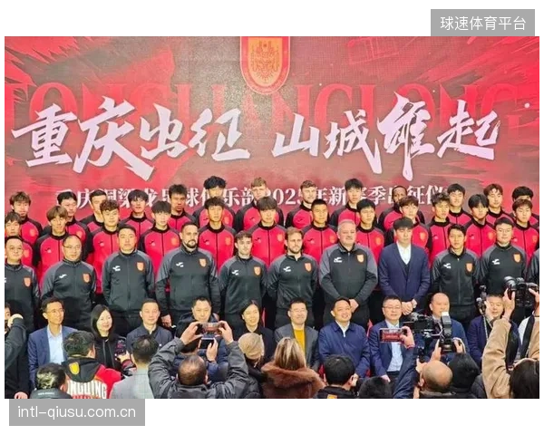 两支升班马表现远超预期，给中超传统格局带来有力冲击。